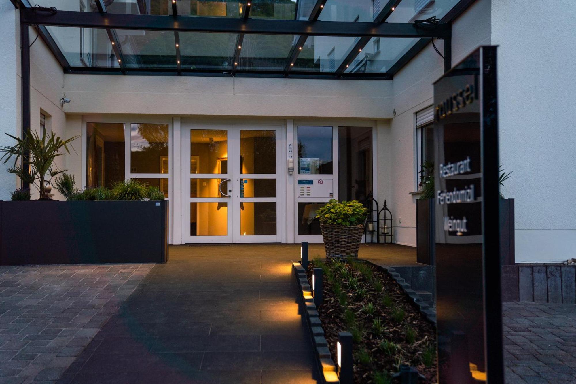 Roussel - Hotel Restaurant Bernkastel-Kues Exterior photo